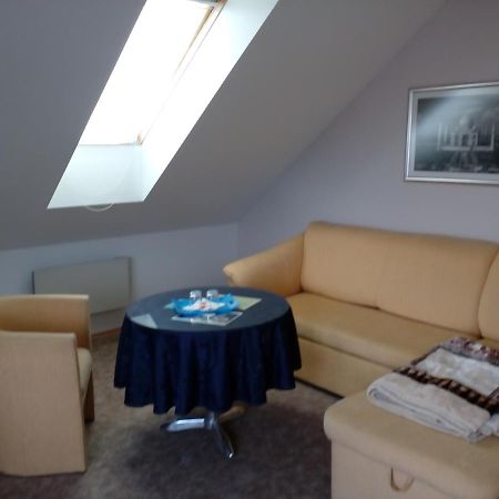 Beckov Platanus B&B 외부 사진