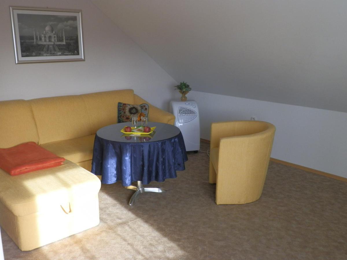 Beckov Platanus B&B 외부 사진