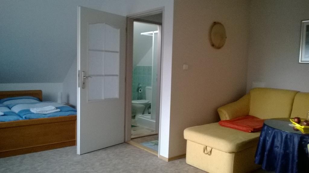 Beckov Platanus B&B 외부 사진