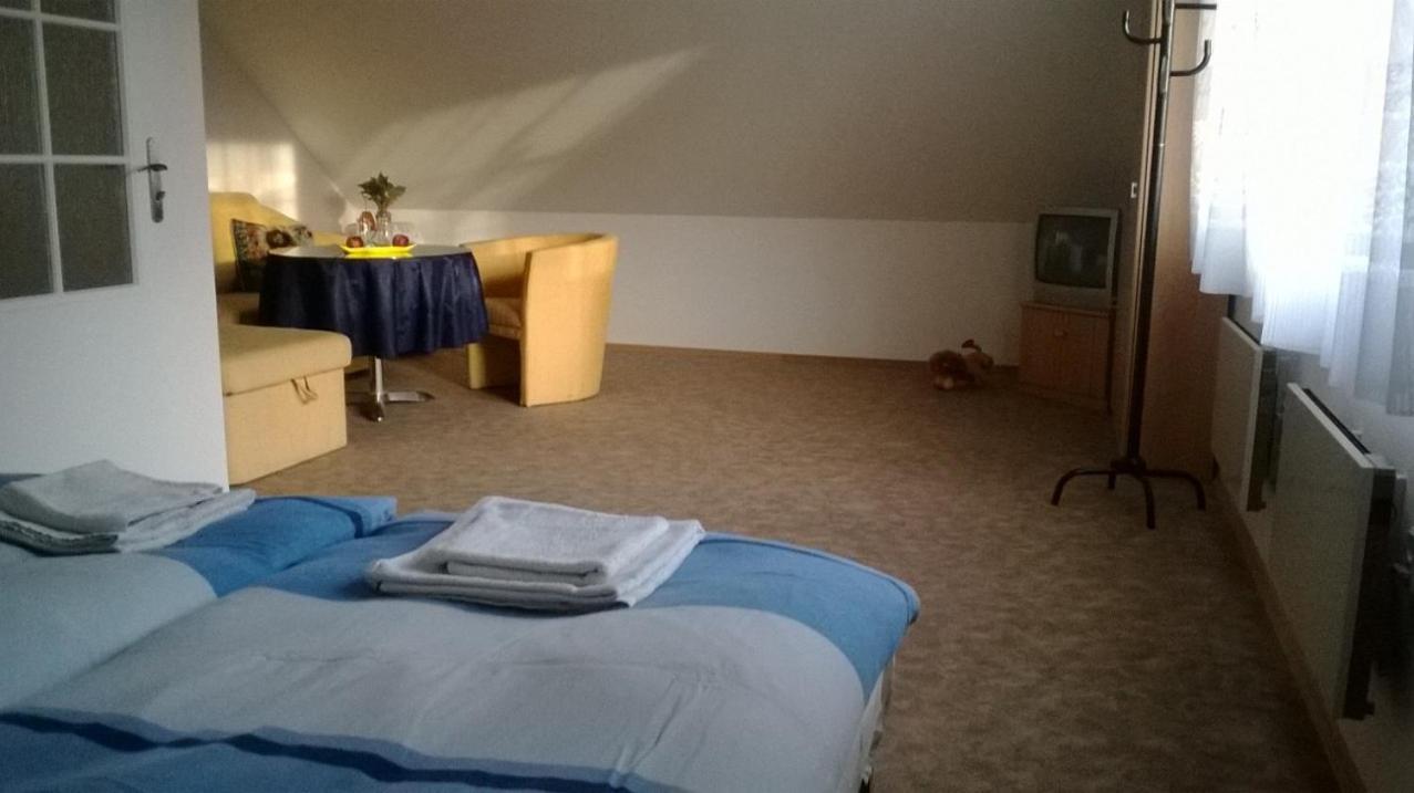 Beckov Platanus B&B 외부 사진